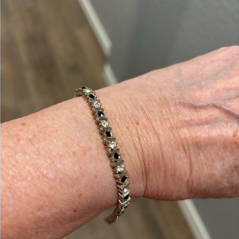 Kohl's Silver and Black Bracelet